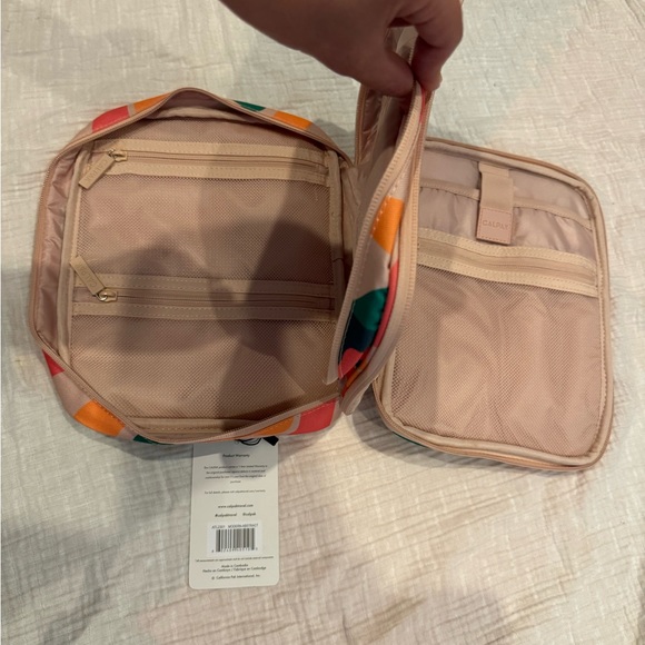 Calpak tablet tech organizer NWT- never used before. - Picture 2 of 6